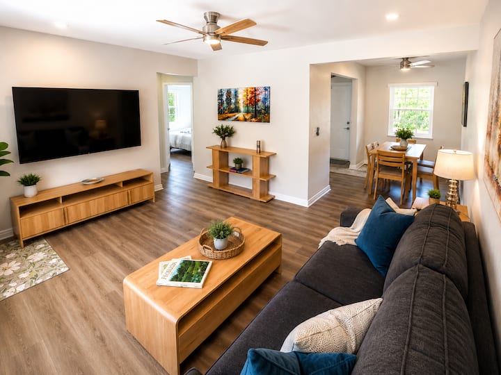 Coconut Grove Area | Huge Yard | Sleeps 6 - Coral Gables, FL
