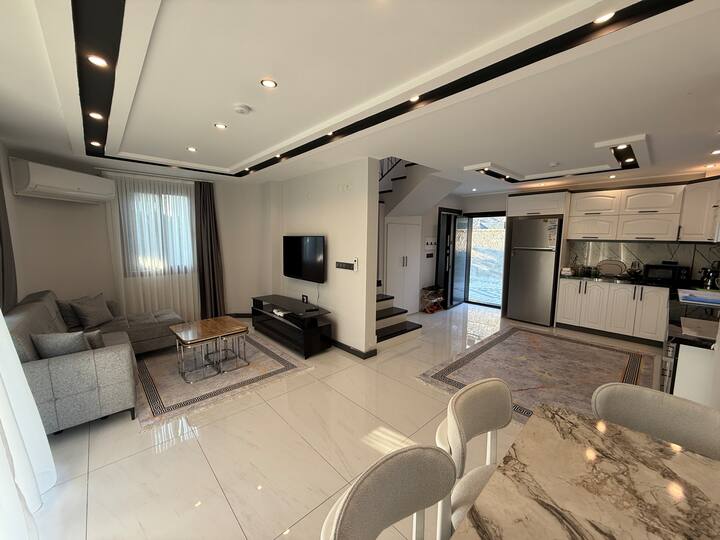 Villa Aylish - ÖZel Havuzlu - Eşyalı - 3+1 Villa - Kuşadası