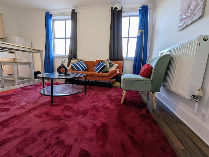 Modern 2br City Center Apt |Work & Family|parking - Southampton