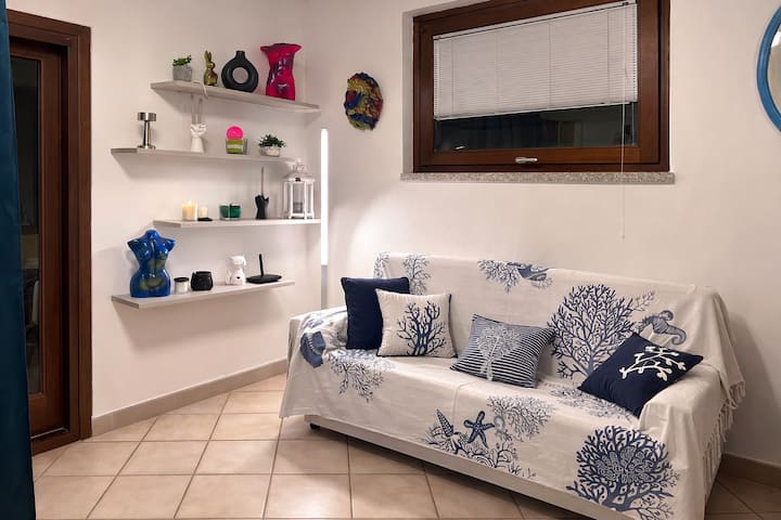 Baia Caddinas Seaside Escape – 6 Guests - Golfo Aranci