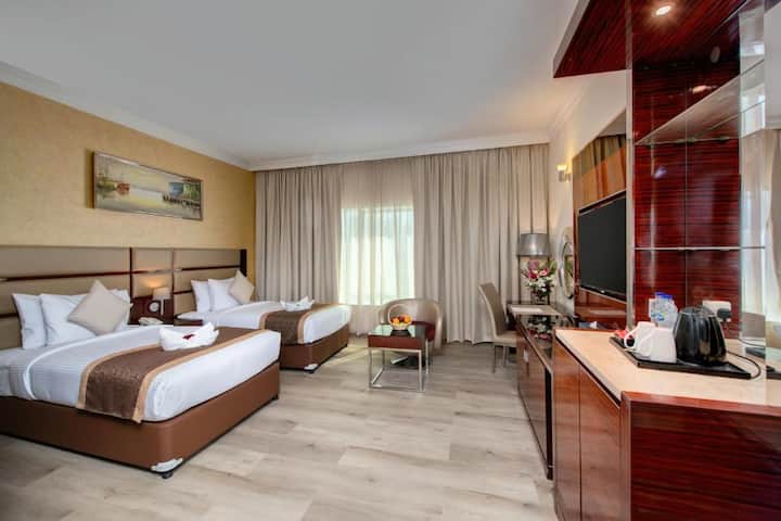 Deluxe Twin Room - Sharjah