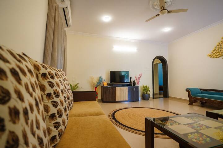 Living room image 4