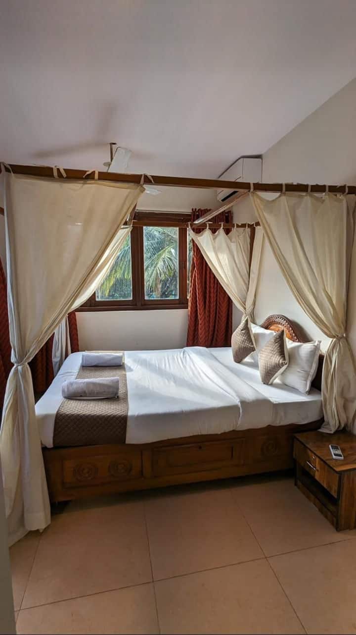 Bedroom 1 image 1