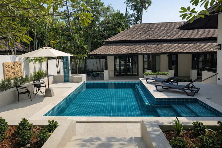 Renovated 4-bed Villa W/ Private Pool & Office - Tailândia