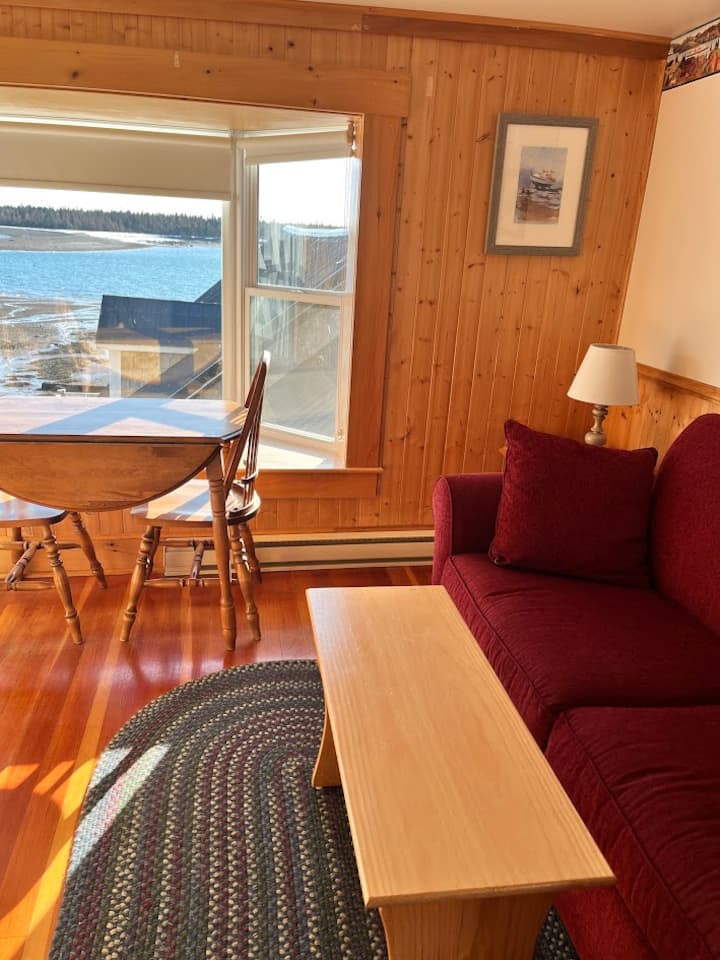 Second Floor Historic Apartment With Ocean Views - St. Andrews