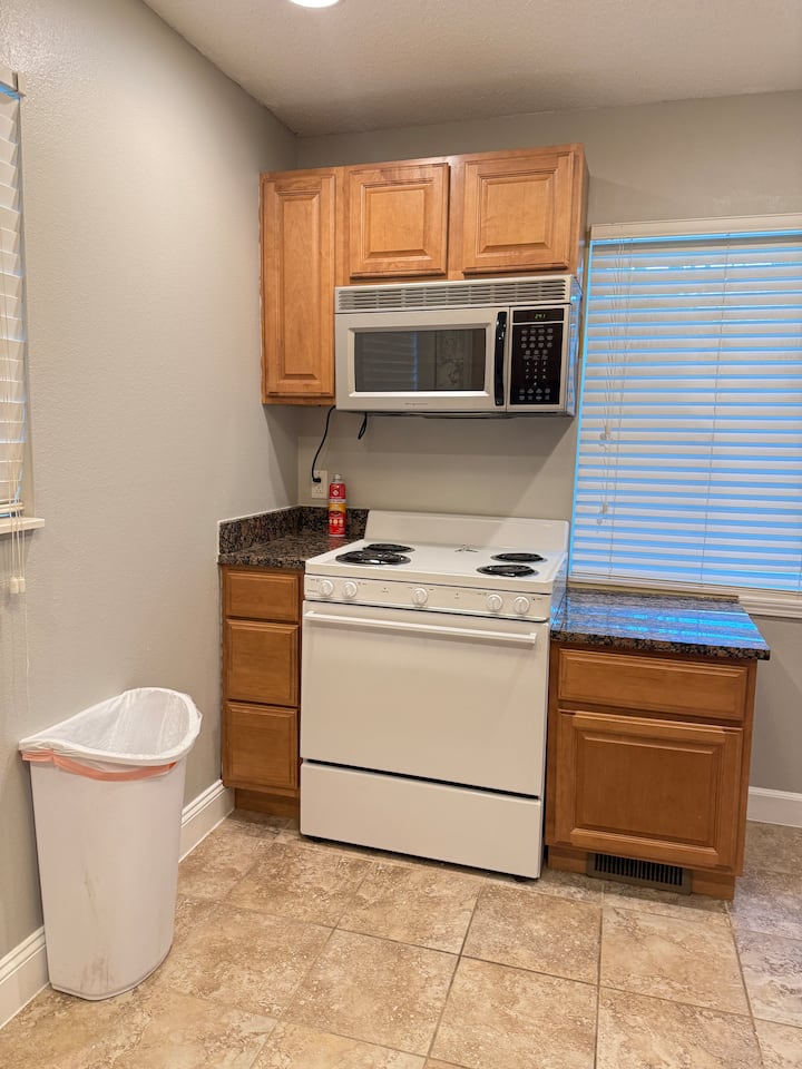 En04 - Private 1br Apartment In Secure Building - Cape Girardeau, MO