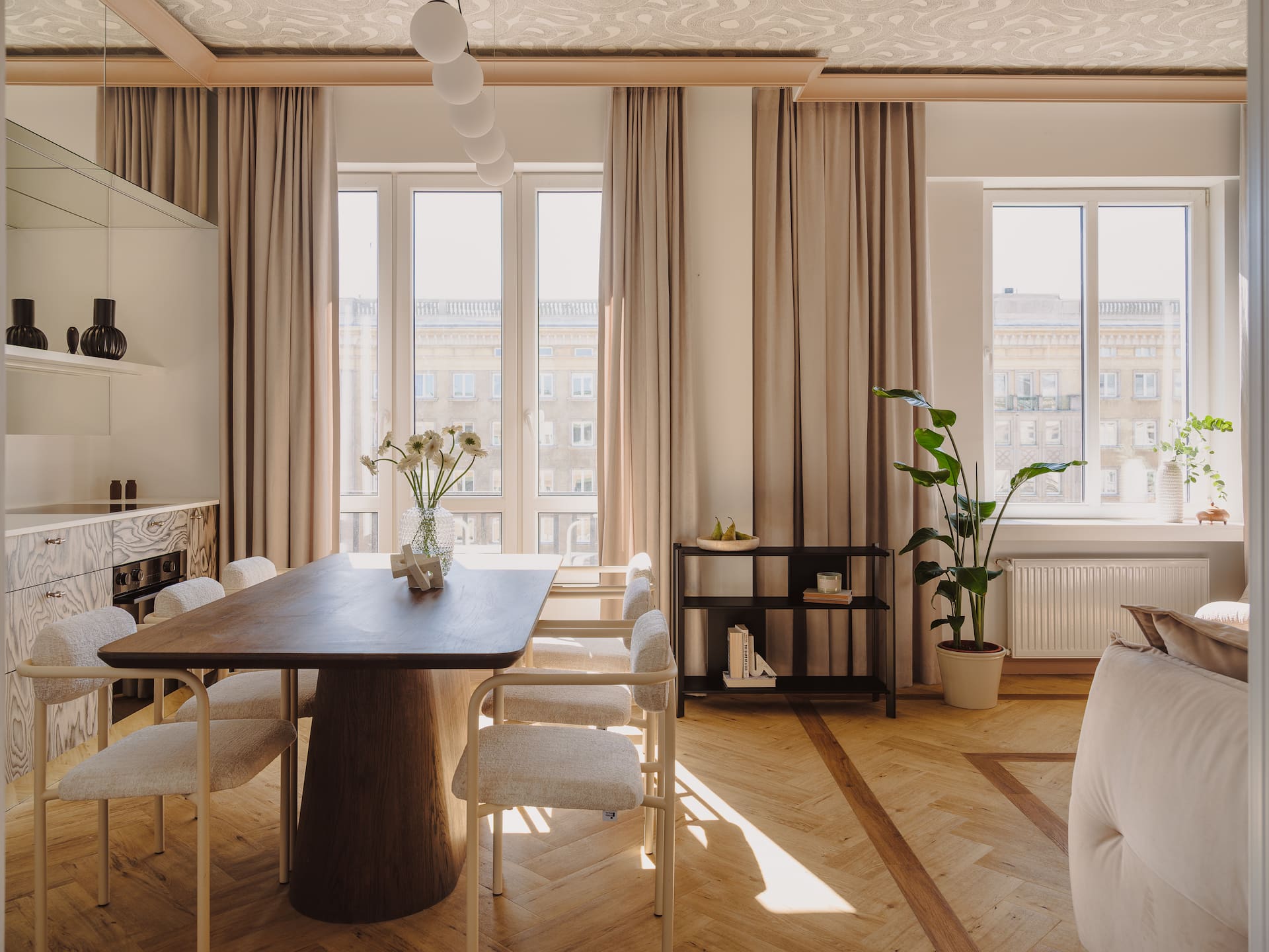 Marszałkowska Luxury Apartments by Sofija Brown