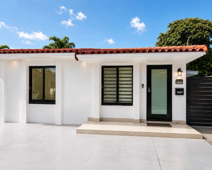 Stylish Miami Stay Free Parking Near Coral Gables - Coral Gables