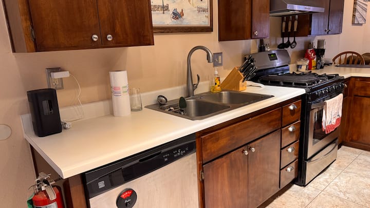 Cozy 2br/2ba Townhouse Near Downtown Flagstaff - Flagstaff, AZ
