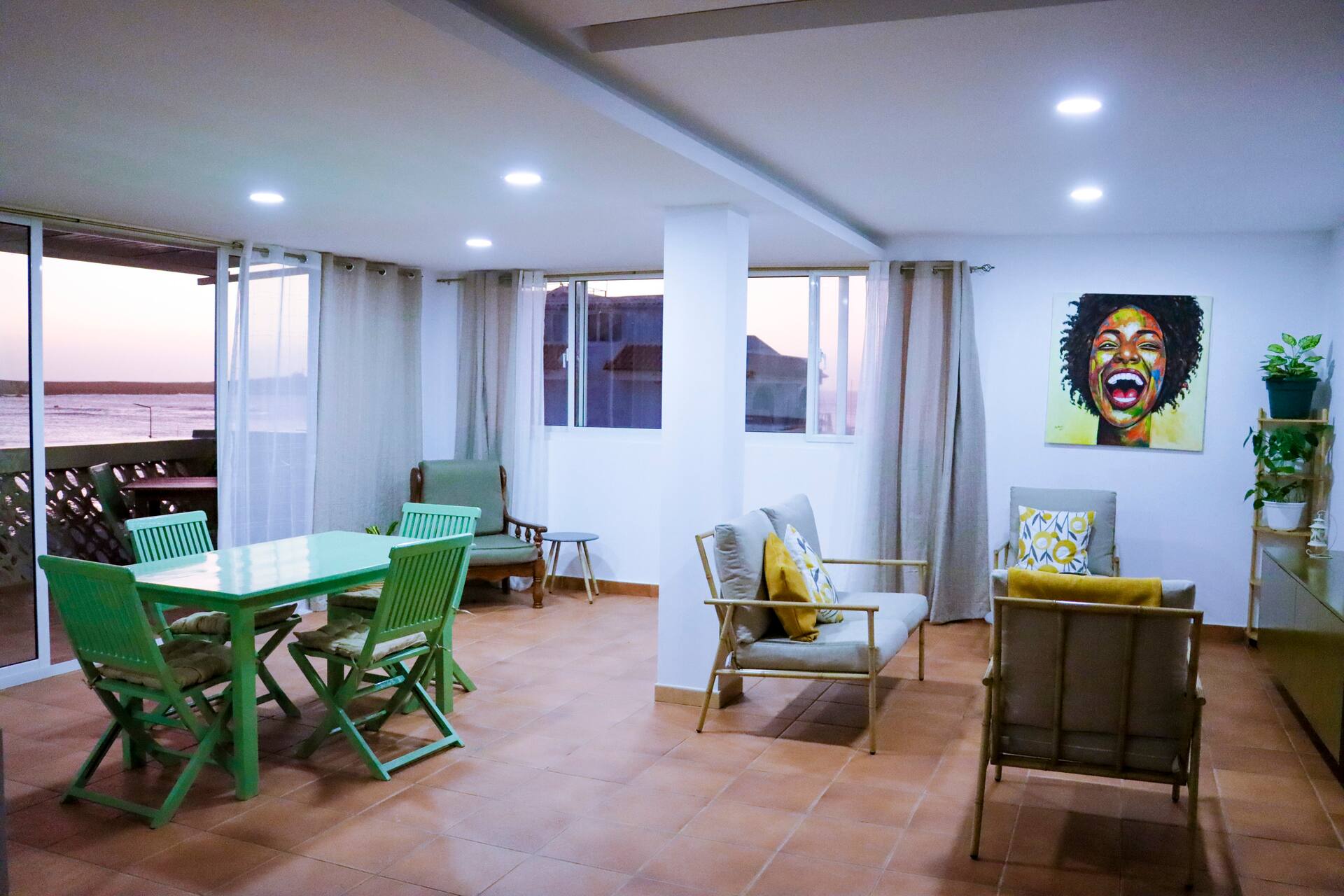 Cá Tiana Apartments