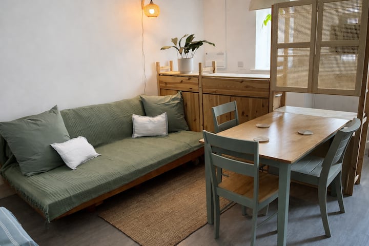 Eco-minded Modern Flat In Totnes
Free Parking - Totnes