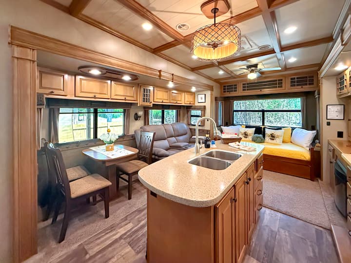 Busybee Retreat - Near The River And Beaches! - Florida