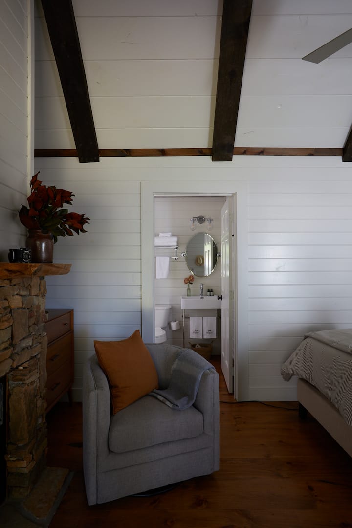 Room 2 At Andiamo Lodge - Mentone, AL