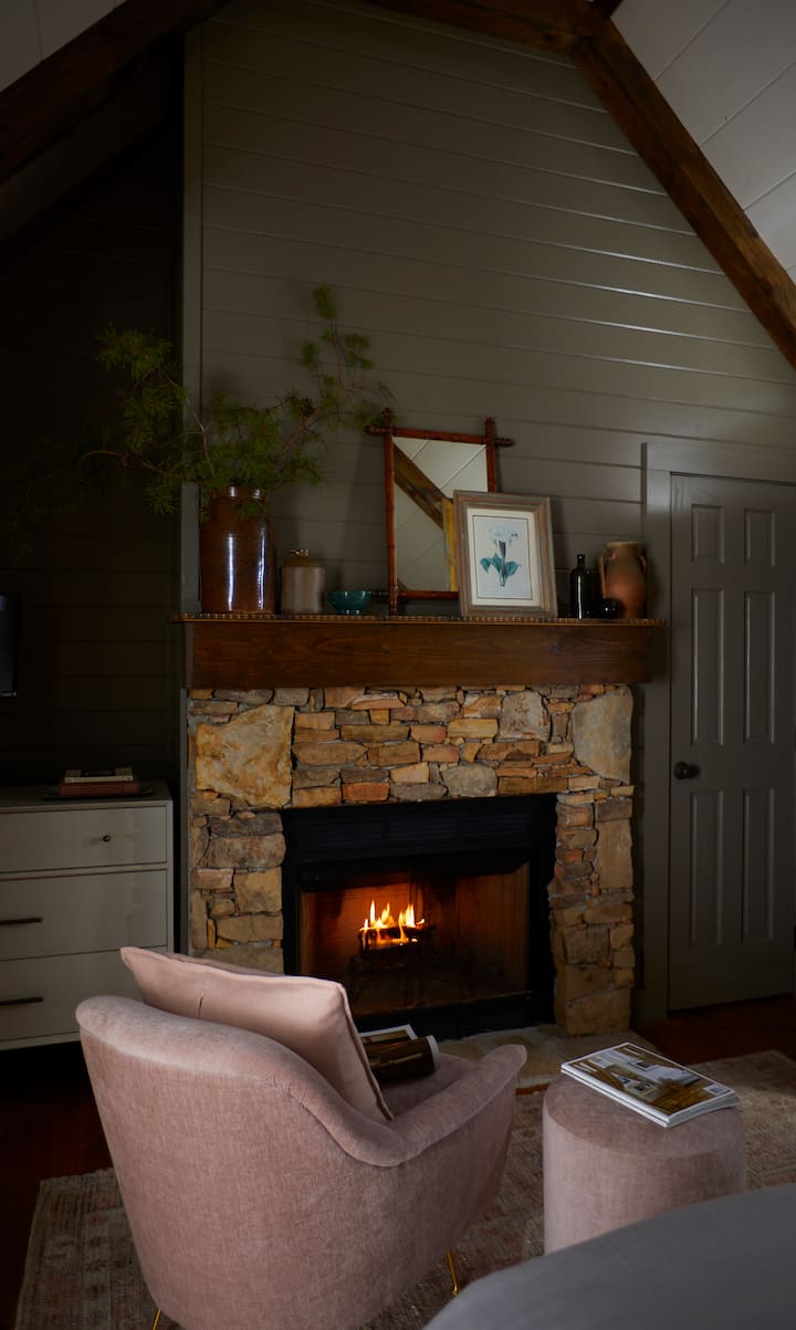 Room 5 At Andiamo Lodge - Mentone, AL