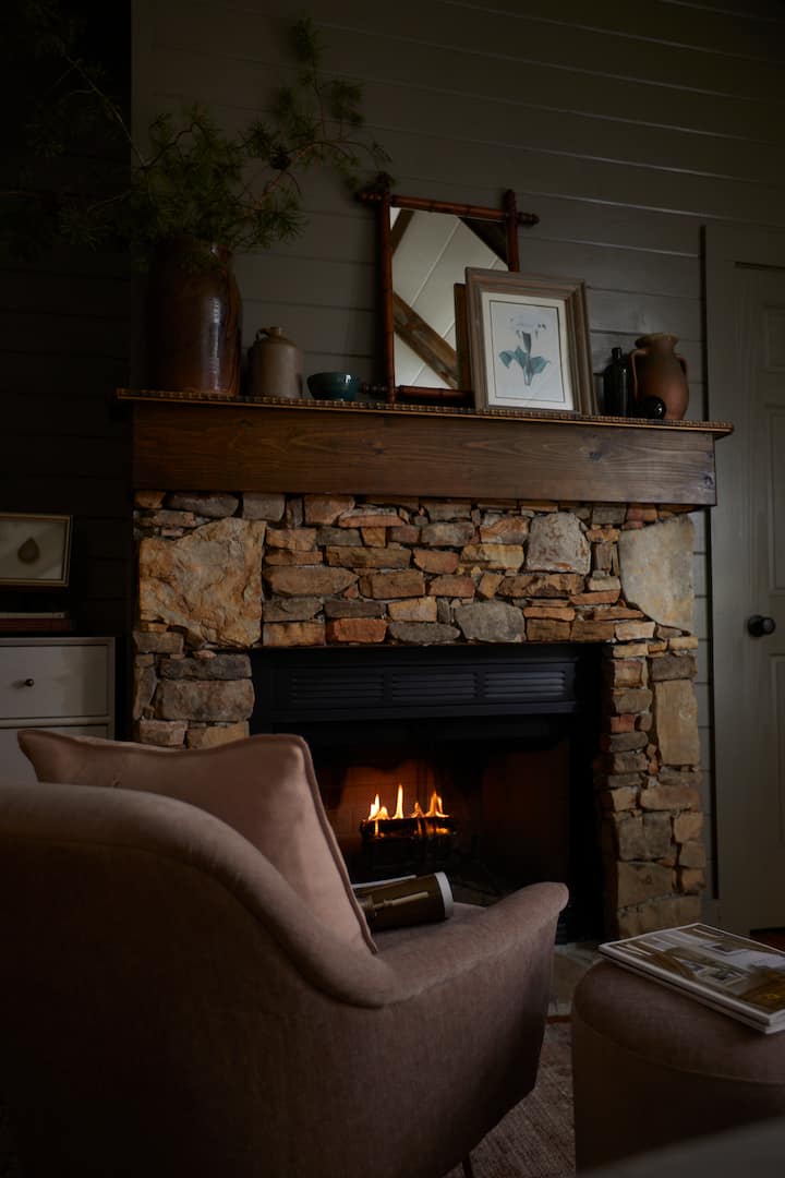 Room 6 At Andiamo Lodge - Mentone, AL