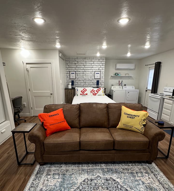 Park Place Studio | Queen Bed + Sofa Bed - Hershey