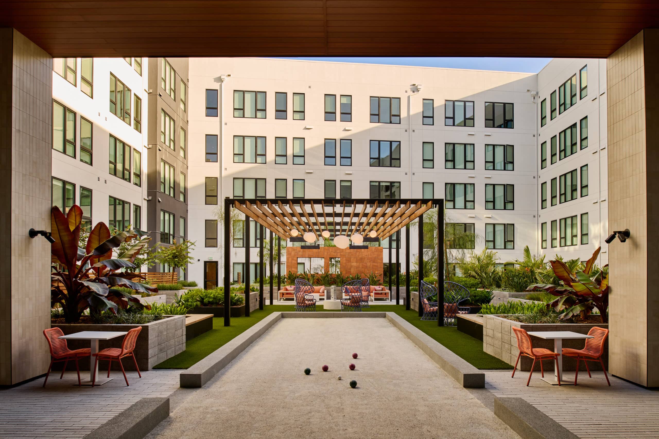 Luxury 1BR at Vasara Workpods, Pool, Spa & Rooftop - Photo 15