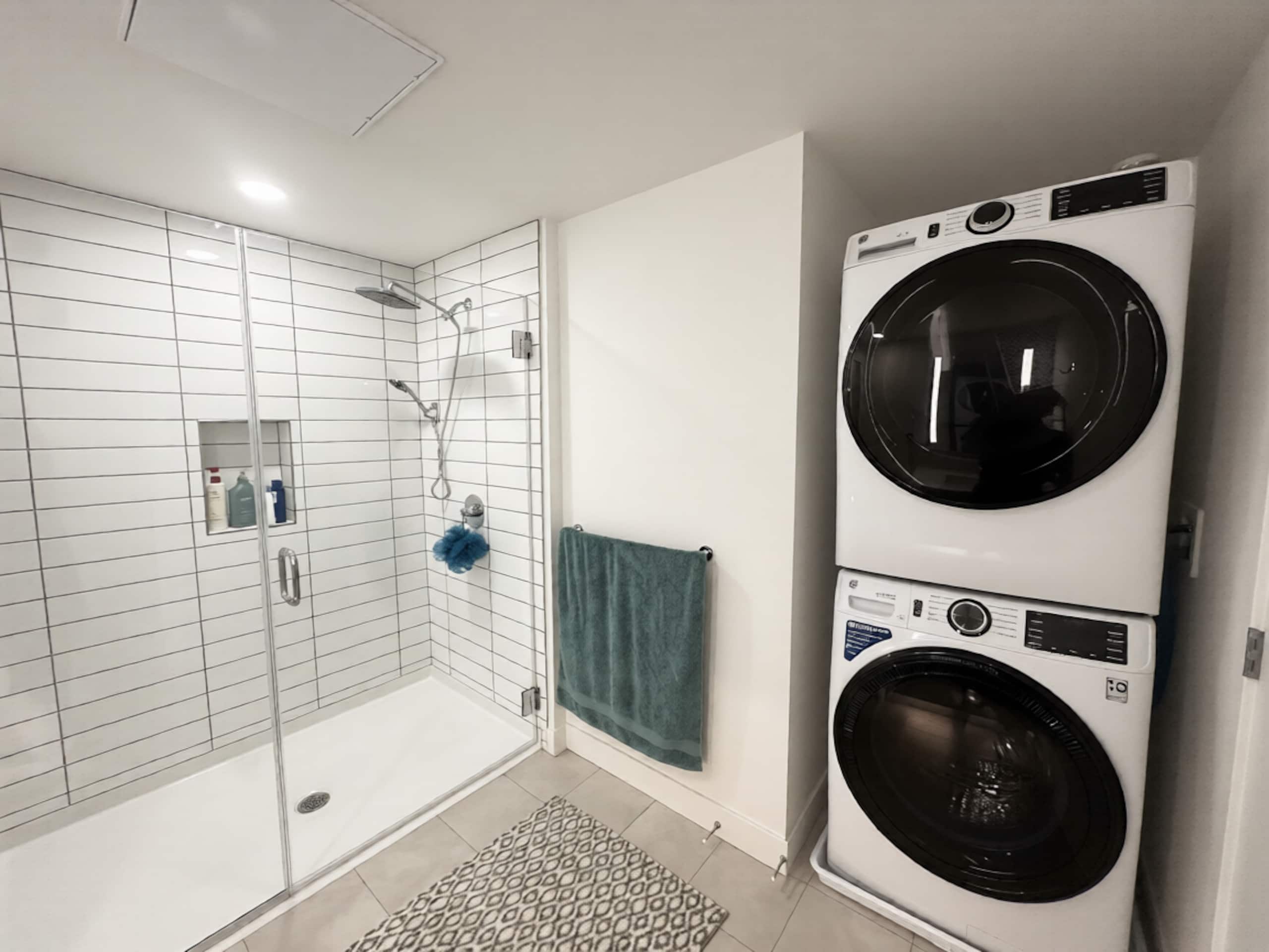 Luxury 1BR at Vasara Workpods, Pool, Spa & Rooftop - Photo 8