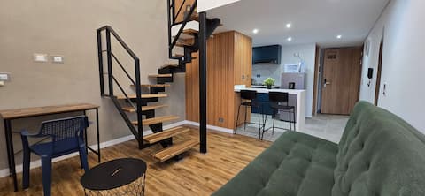 Anuncio de Airbnb popular: Loft 403 Close to El Dorado Airport, 2 bathrooms, Wi-Fi en Fontibón