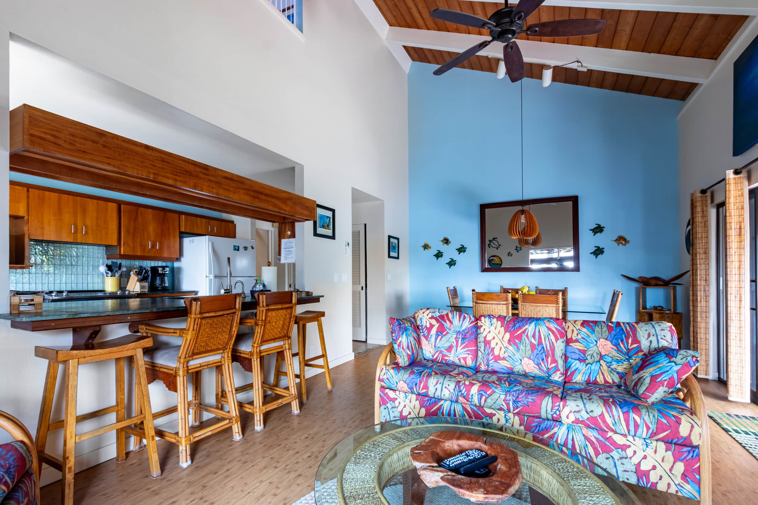 Condo in Kailua-Kona · ★4.96 · 2 bedrooms · 4 beds · 2 baths - Image 5
