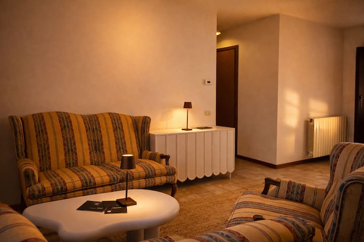Central Luino 2br Stay – Walk To Lake & Market - Luino