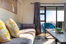 Captain's Hideaway - Executive One Bedroom Suite