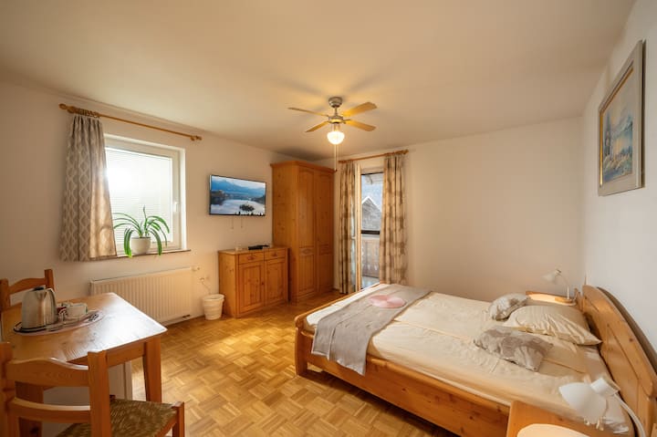 Pr Matjon – Family Room With Balcony & Breakfast - Bled