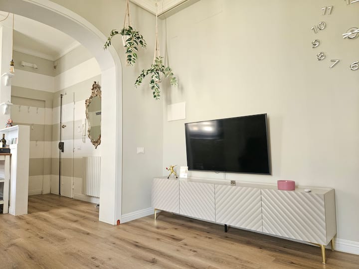 Bonnie's_home Near The Station And Ceramics Museum - Empoli