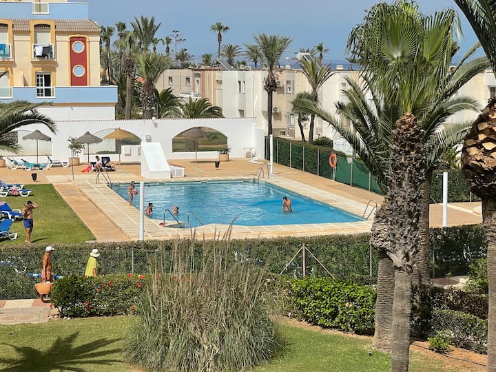 Bungaló Primera Linea De Playa - Roquetas de Mar