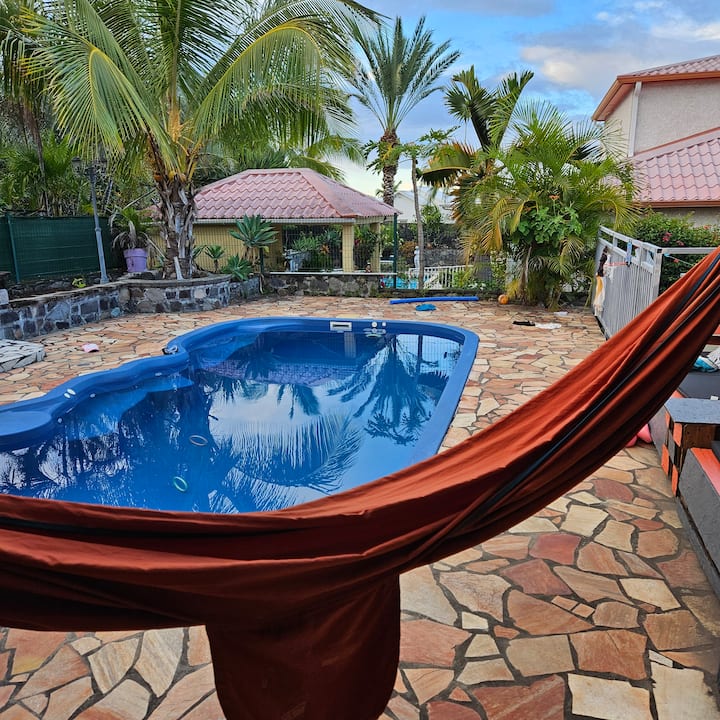 T2 Cosy Avec Piscine Proche Plages & Cilaos - Saint-Pierre