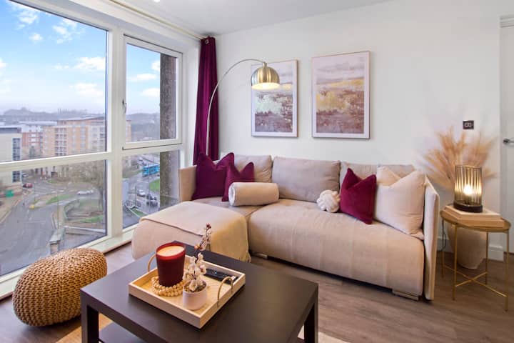 2 Bed Apartment + Parking | Long Stays - Hemel Hempstead