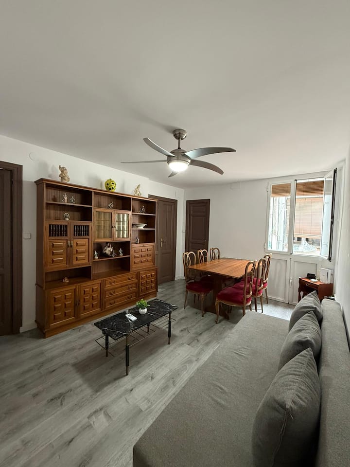 Gran Apartamento Para Grupos En Gran Vía - La Campana