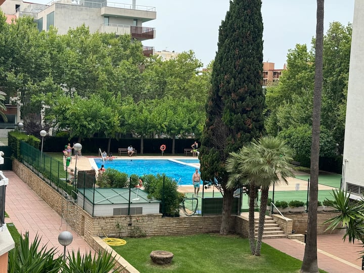 Large Family Apartment With Pool, Beach, Sleeps 10 - Tarragona