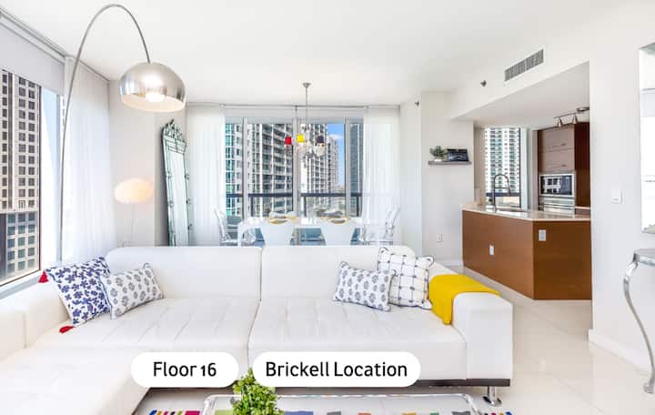 Spacious Brickell Suite Steps From Riverwalk - Miami