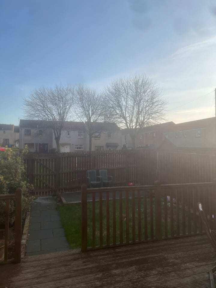 Single Room Available Ten Mins From Edinburgh. - Dunfermline