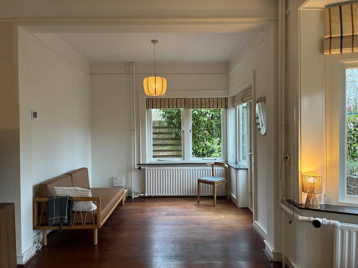 Prachtige Grote Woning Met Veel Ruimte Om Het Huis - Bussum