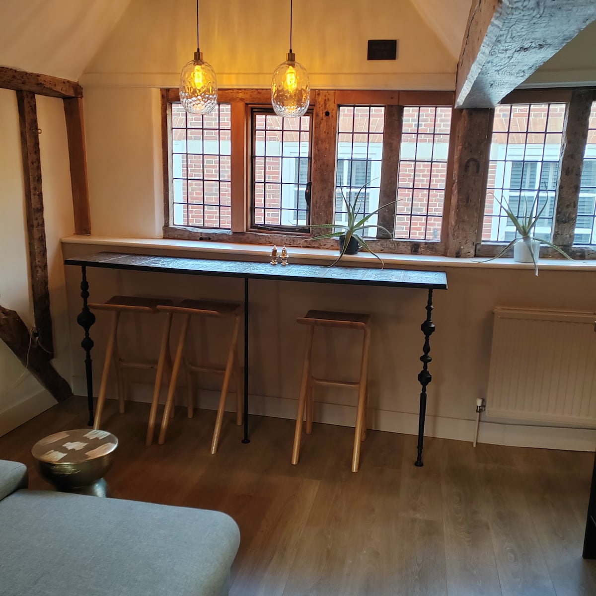16th Century Heart of Norwich Apartment