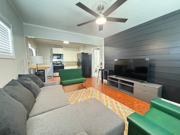 Charming Cottage In Downtown Ruston - Ruston, LA