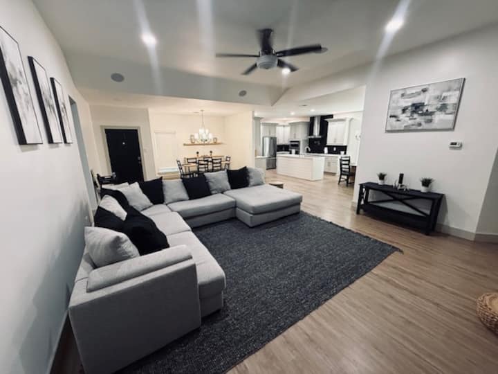 The Cove House - Sugar Land, TX