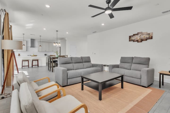 New Build 4br/3ba In West Roseville Near Airport - ローズビル, CA