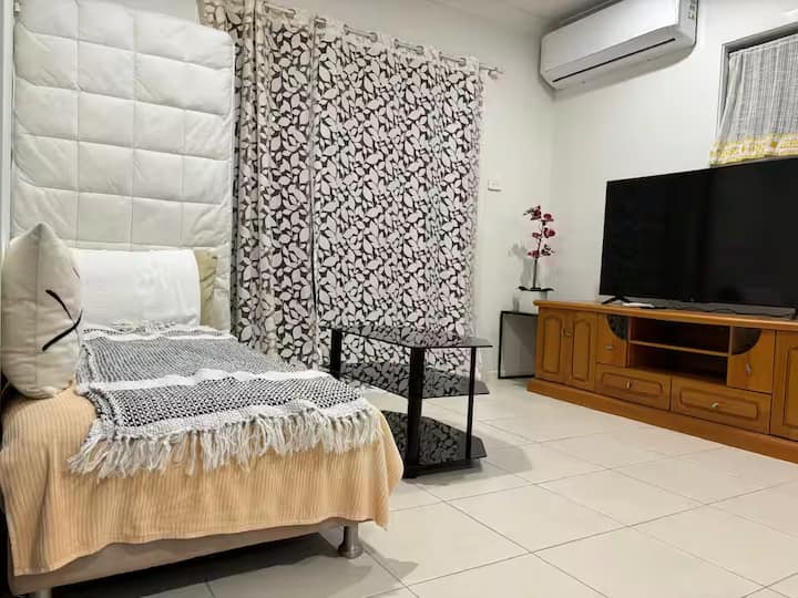 Gables/box Hil/maraylya 2br Granny Flat Near Parks - Windsor