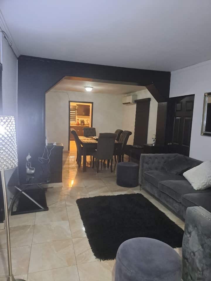 Casa Céntrica | A Minutos De La Línea Y Hospitales - San Luis Río Colorado
