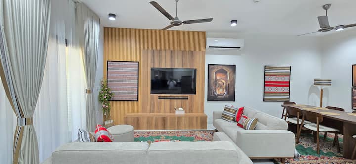 Omani Themed Modern Apartment - Salalah