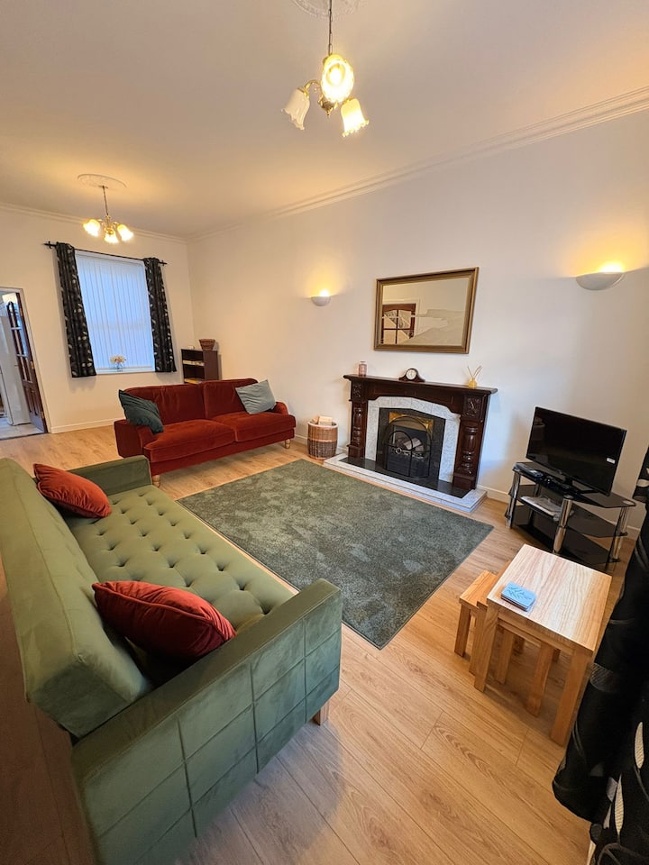 Glenville: House In Seaside Town Centre - Ballycastle