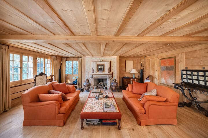 Chalet Farb - Zweisimmen