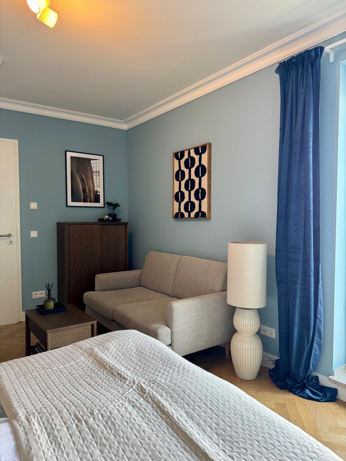 CLS: Modern city apartment in Hamburg, Smart TV, WLAN