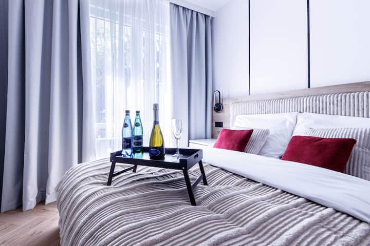 Secret Paradise Spa Apartment Jacuzzy & Sauna - Warsaw