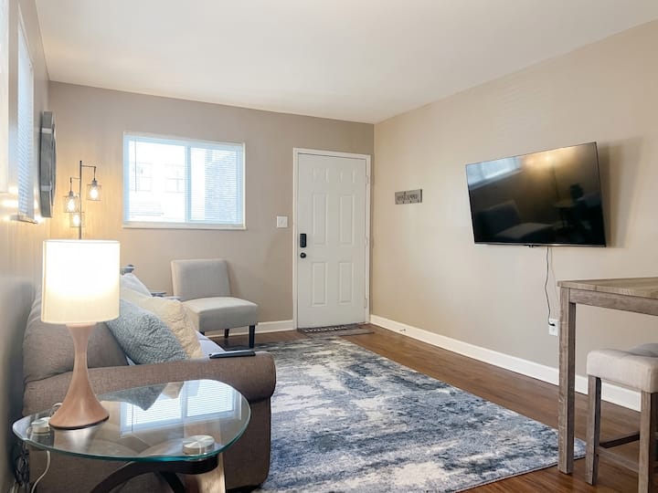 Cozy Columbus 1br W/wrkspace, Full Kitchen & Wi-fi - 오하이오
