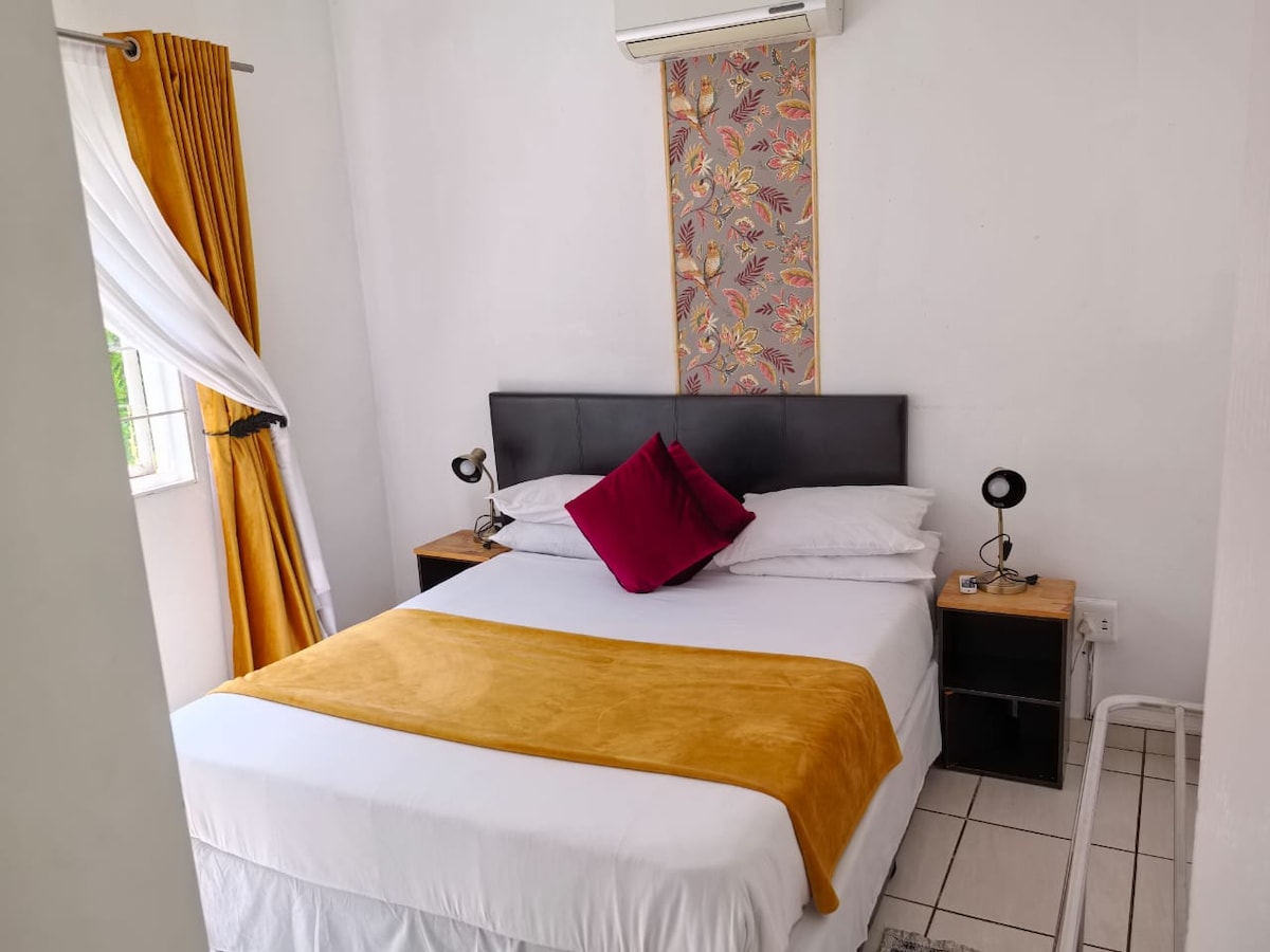 Hortensia Room, Best Room