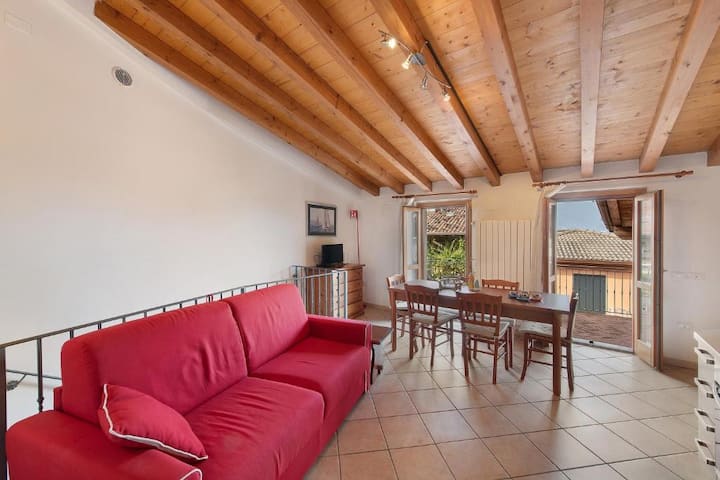 Terrazzo Portese: Apartment In The Heart Of Town - Gardone Riviera